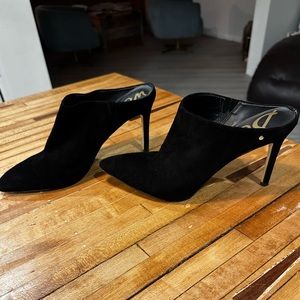 Black velvet heeled mules